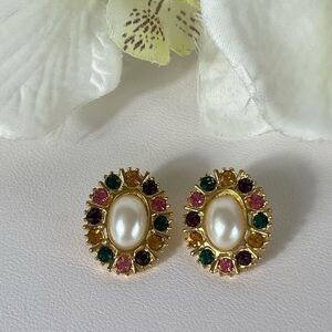 Vintage Clip On Earrings